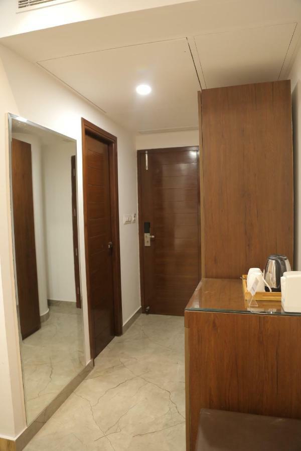 Hotel Ak Suites Patiāla Dış mekan fotoğraf